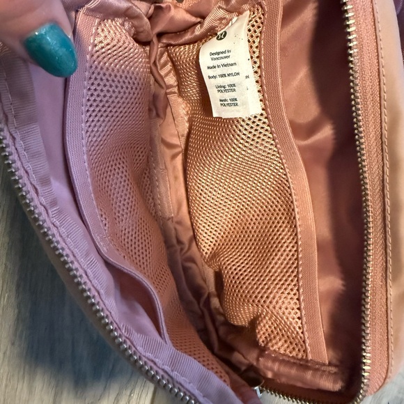Pale pink Lululemon belt bag - Picture 3 of 5